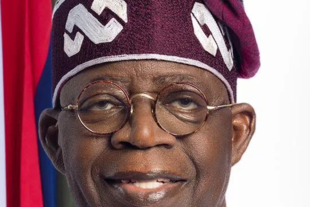 FG Sounds  Alarm Over  Fall  In Barge Operations, Orders Investigation