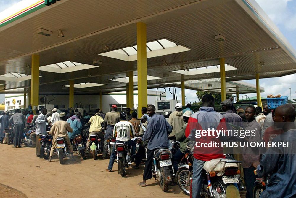 Fuel Prices Under Pressure As Dangote Refinery Hikes Petrol To N1,275, Halts Sales