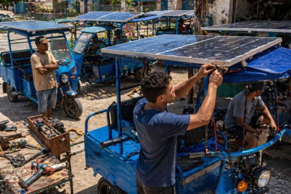 21-year-old man Saving Livelihood Through Homemade Solar Panel Factory